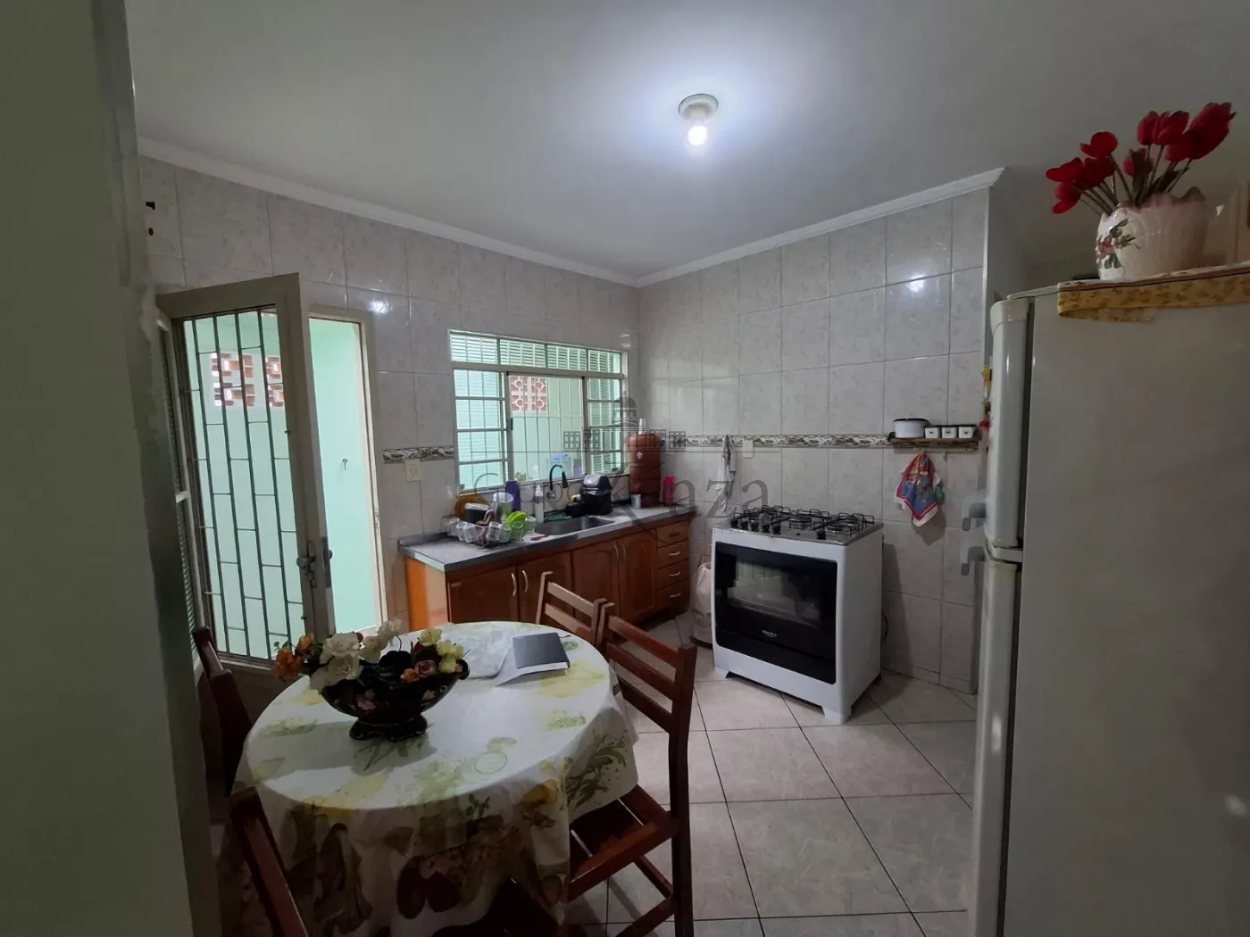 Foto 2 de Casa Padrão em Jardim das Industrias, Jacareí - imagem 2 Foto 2 de Casa Padrão em Jardim das Industrias, Jacareí - imagem 2