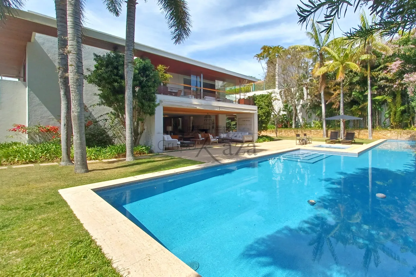 Foto 1 de Casa Padrão em Jardim Guedala, São Paulo - imagem 1 Foto 1 de Casa Padrão em Jardim Guedala, São Paulo - imagem 1