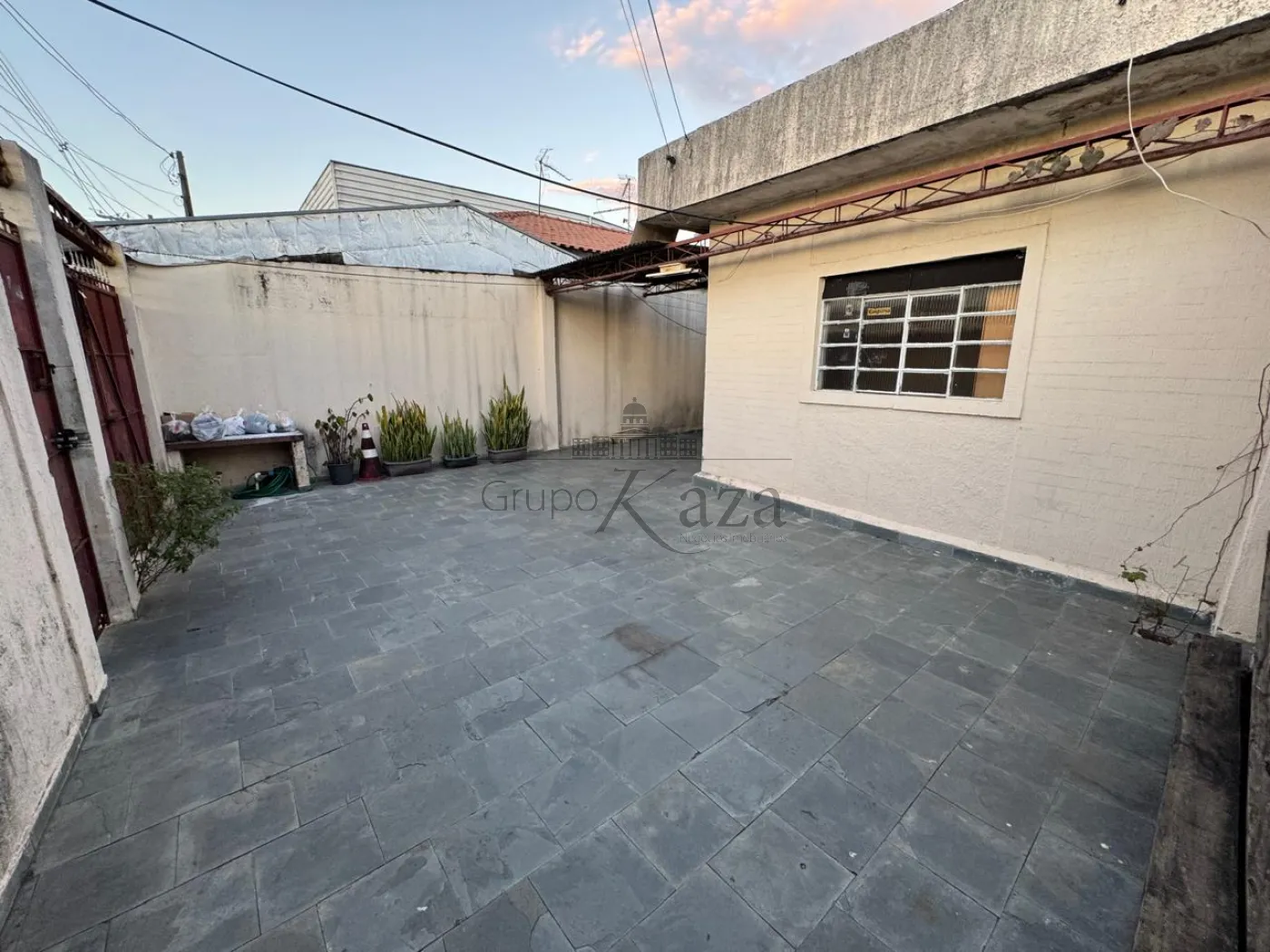 Foto 11 de Casa Padrão em Jardim Oriente, São José dos Campos - imagem 11