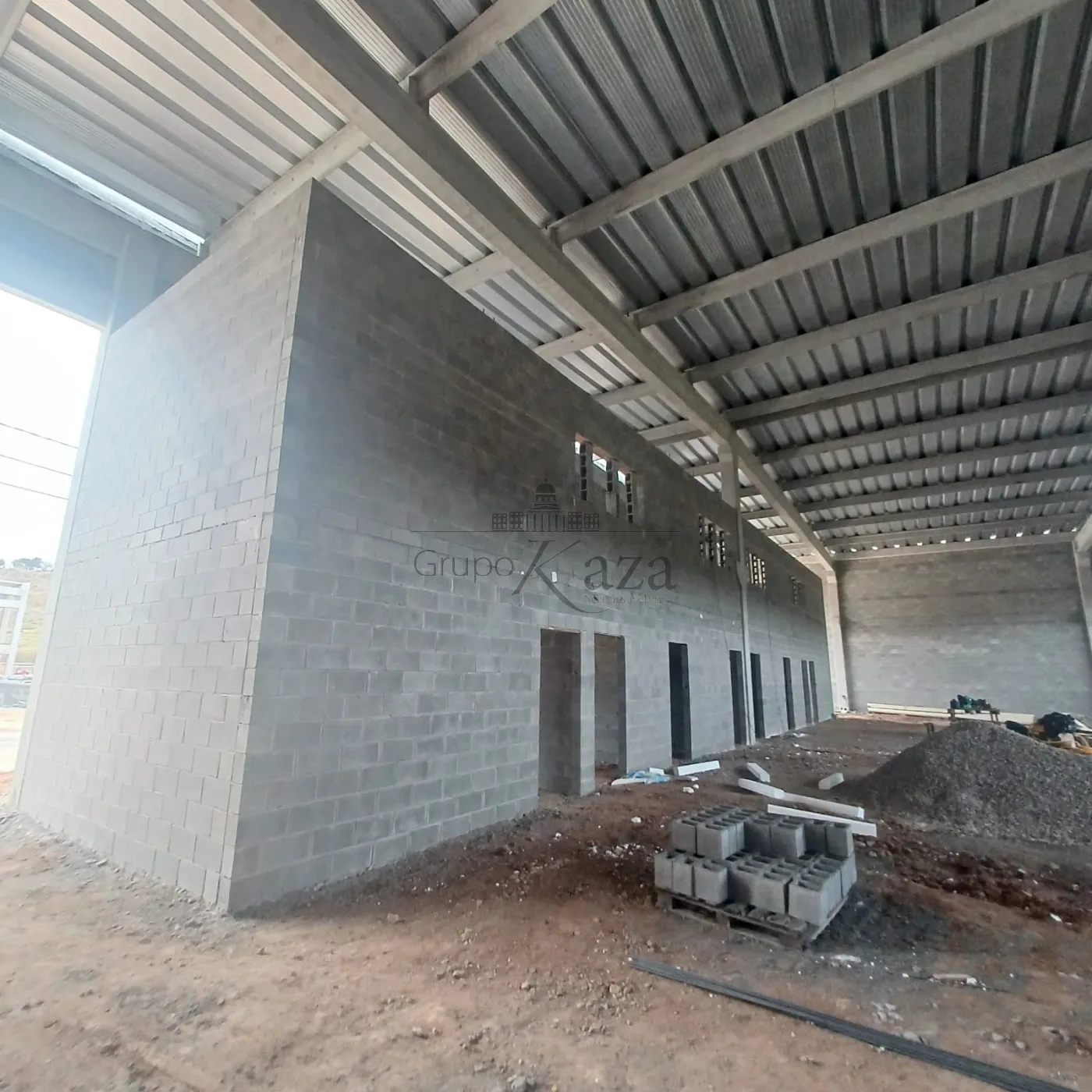 Foto 3 de Comercial Galpão em Condomínio em Jardim Califórnia, Jacareí - imagem 3 Foto 3 de Comercial Galpão em Condomínio em Jardim Califórnia, Jacareí - imagem 3