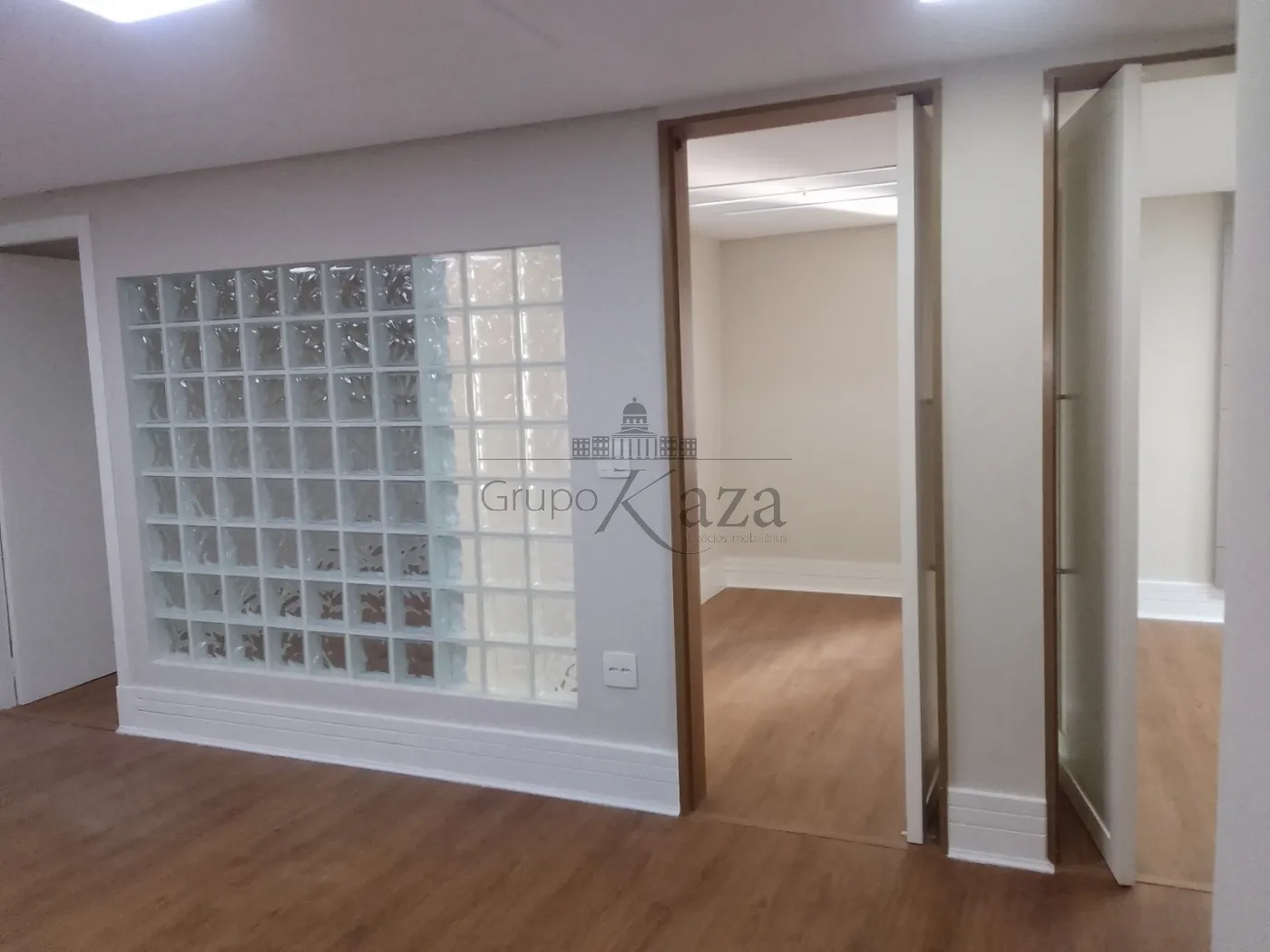 Foto 3 de Comercial Conjunto Comercial em Moema, São Paulo - imagem 3 Foto 3 de Comercial Conjunto Comercial em Moema, São Paulo - imagem 3