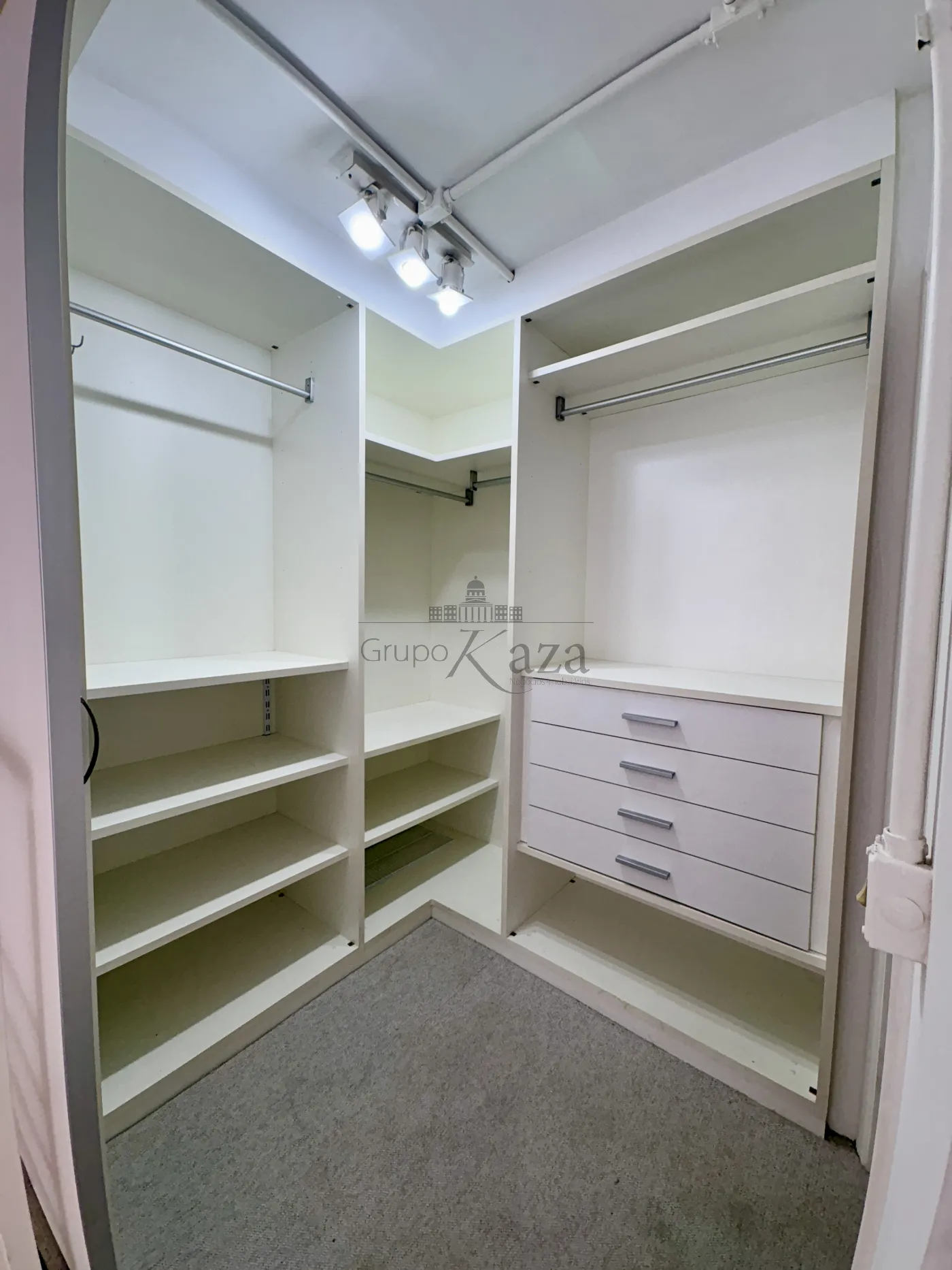 Foto 13 de Apartamento Padrão em Itaim Bibi, São Paulo - imagem 13