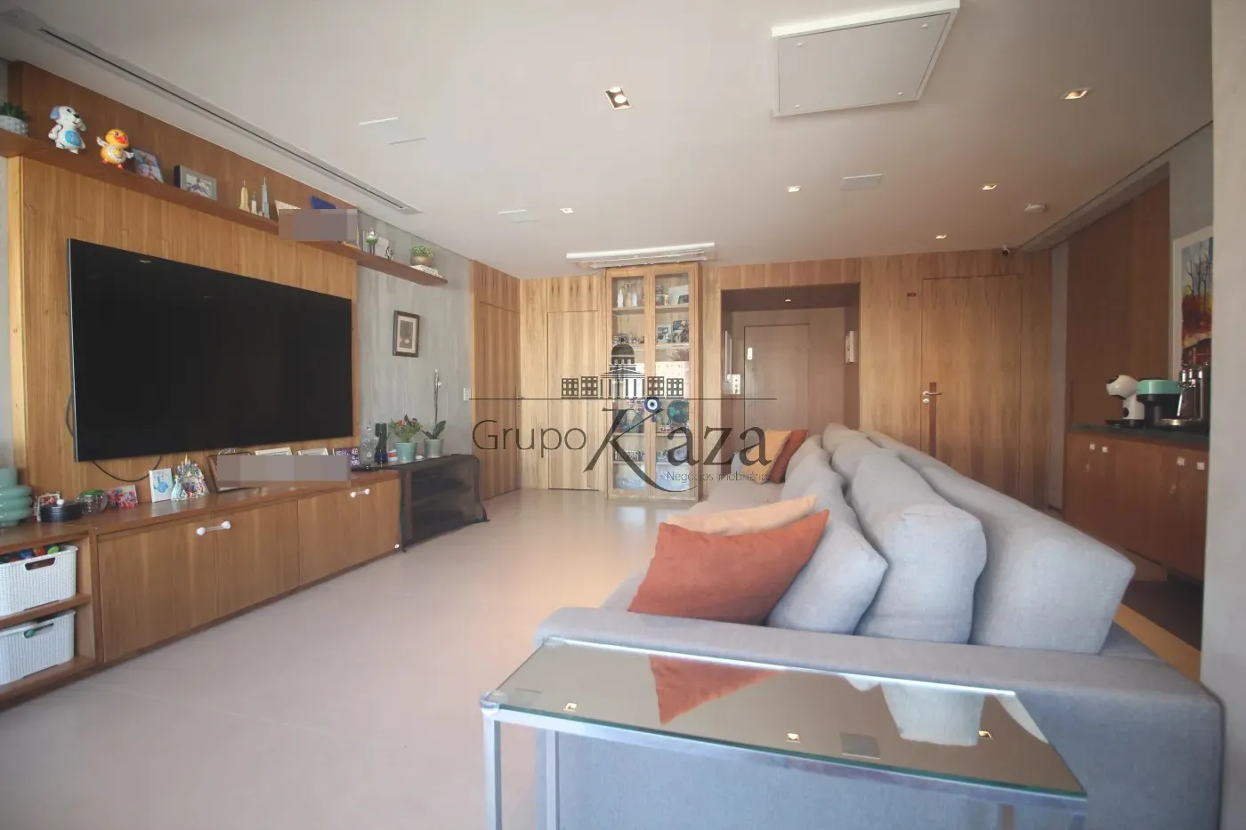 Foto 1 de Apartamento Padrão em Moema, São Paulo - imagem 1 Foto 1 de Apartamento Padrão em Moema, São Paulo - imagem 1