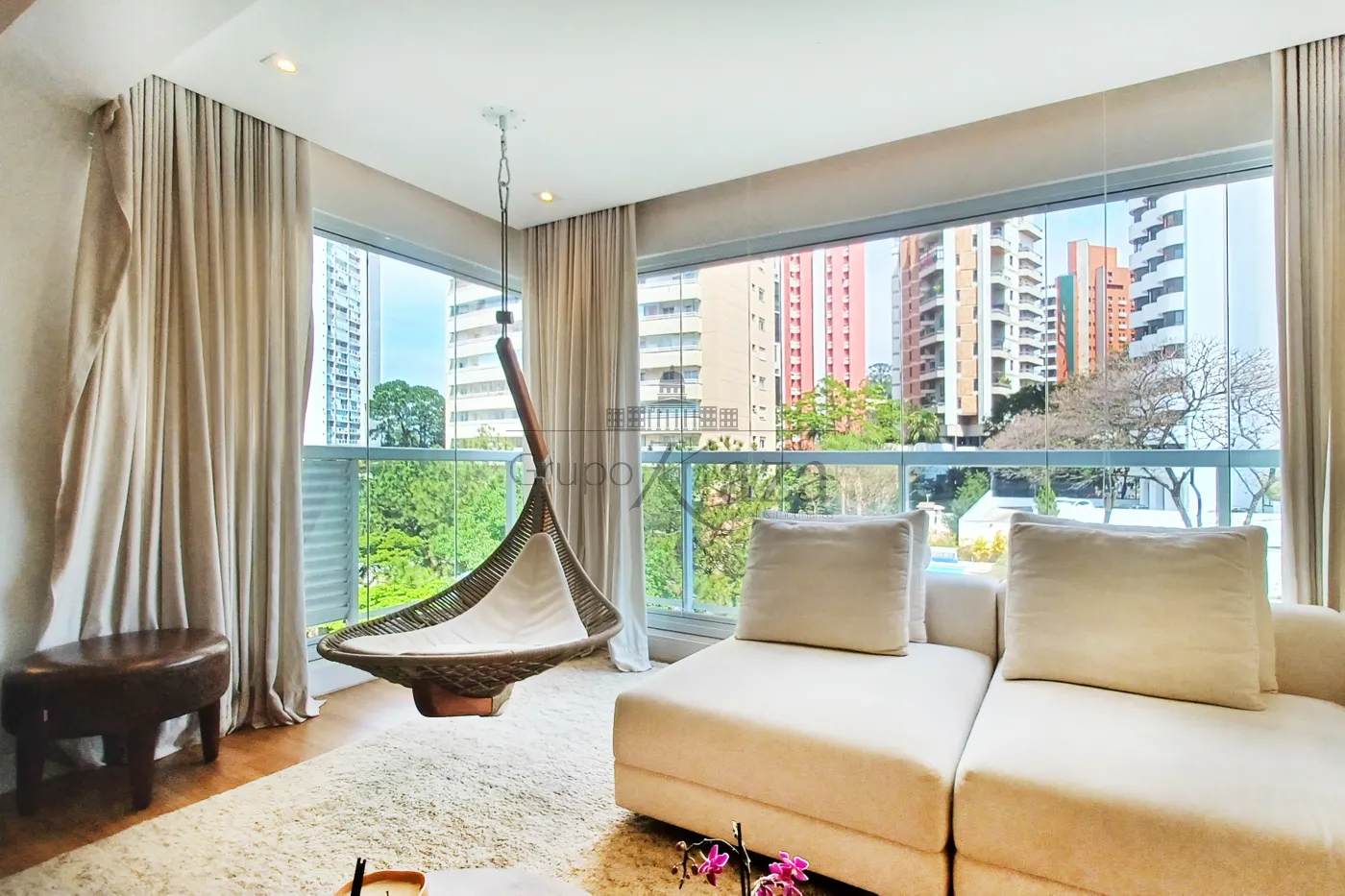 Foto 2 de Apartamento Cobertura em Real Parque, São Paulo - imagem 2 Foto 2 de Apartamento Cobertura em Real Parque, São Paulo - imagem 2