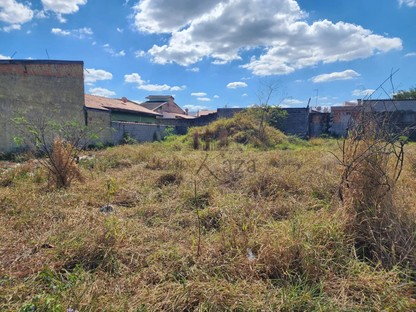 Foto 1 de Terreno Padrão em Jardim Pararangaba, São José dos Campos - imagem 1 Foto 1 de Terreno Padrão em Jardim Pararangaba, São José dos Campos - imagem 1
