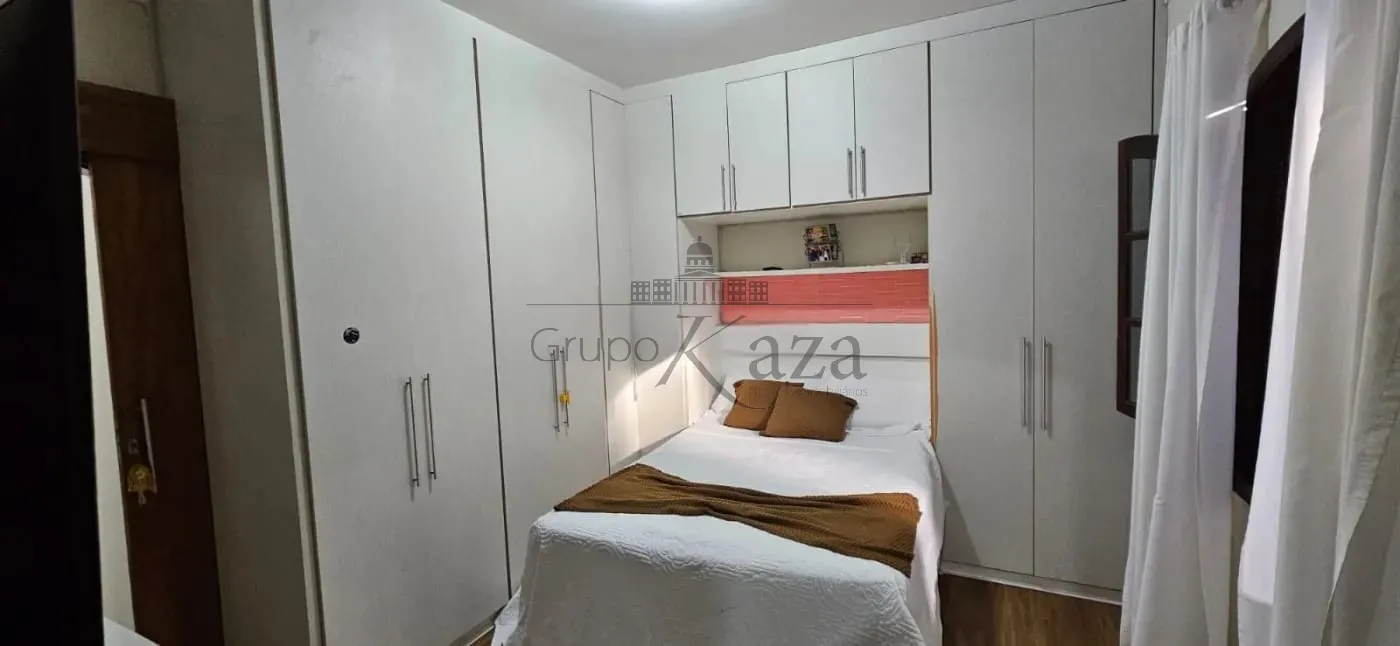 Foto 14 de Casa Padrão em Jardim Portugal, São José dos Campos - imagem 14