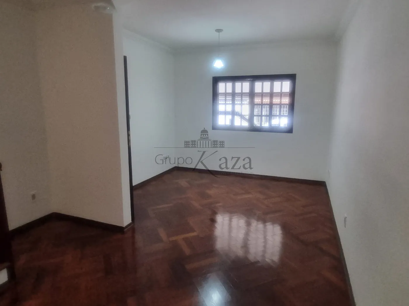 Foto 1 de Casa Sobrado em Bosque dos Eucaliptos, São José dos Campos - imagem 1 Foto 1 de Casa Sobrado em Bosque dos Eucaliptos, São José dos Campos - imagem 1