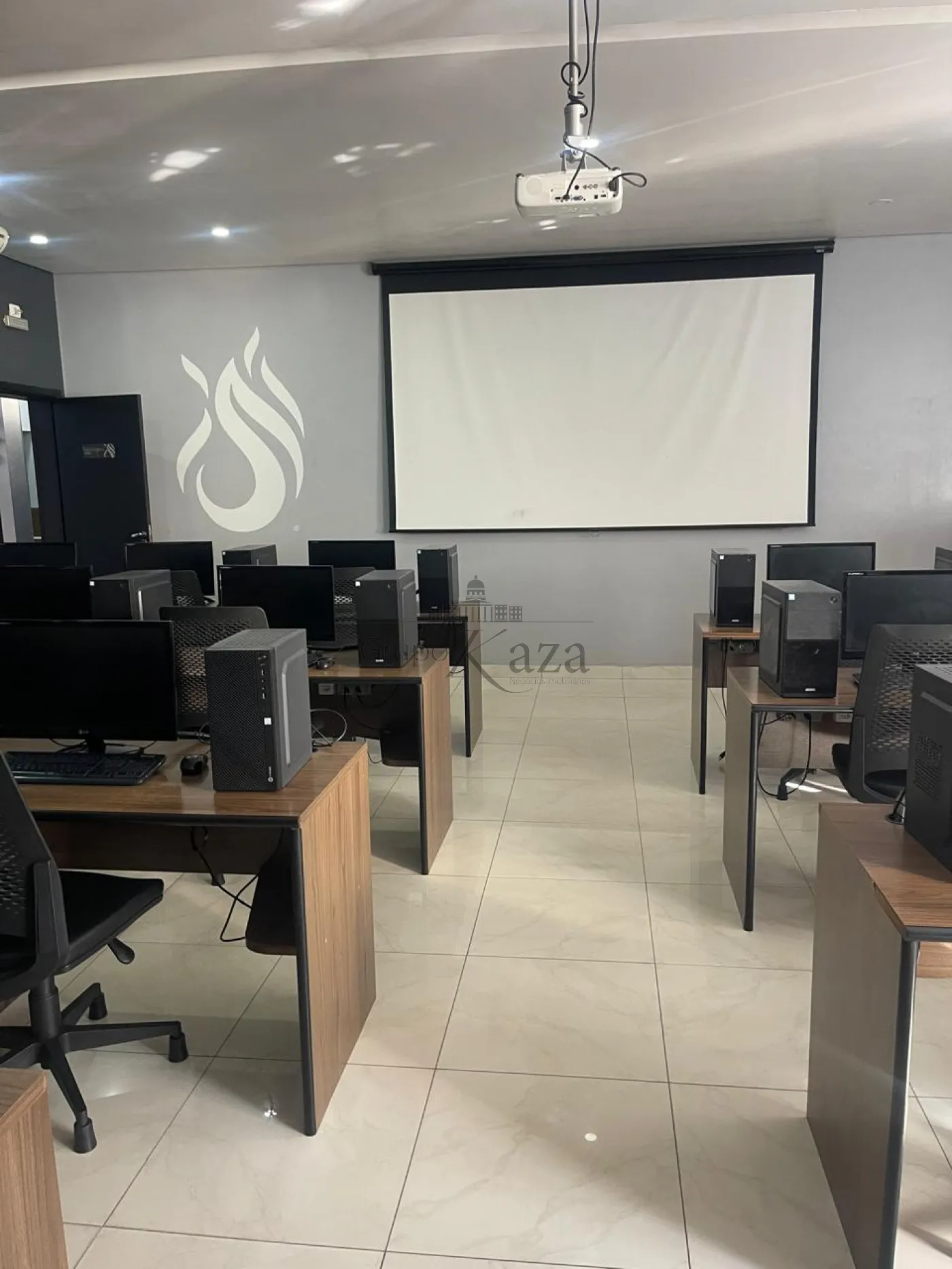 Foto 15 de Casa Padrão em Chácara Santo Antônio (Zona Sul), São Paulo - imagem 15