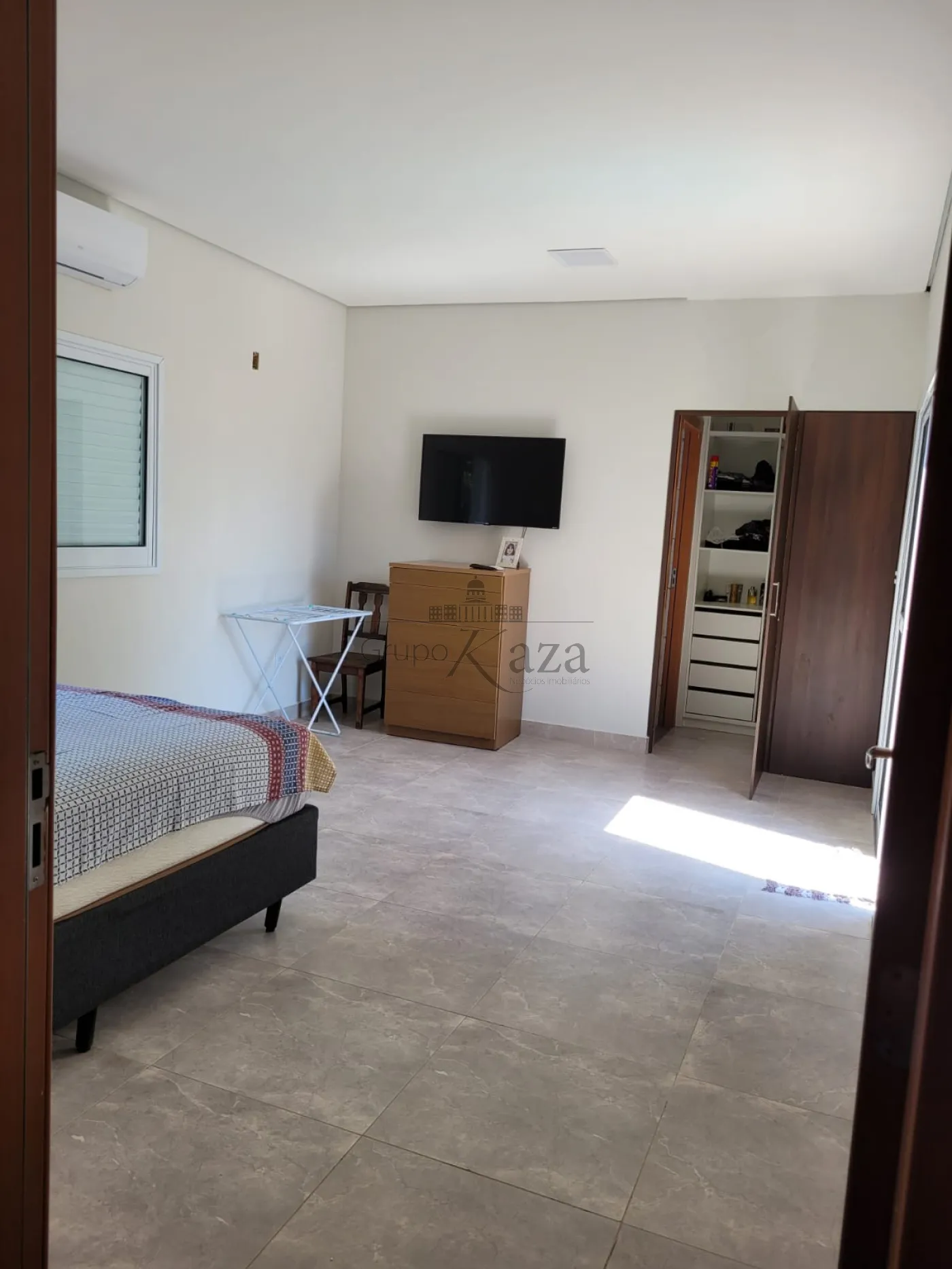 Foto 1 de Casa Sobrado em Balneário Gardem Mar, Caraguatatuba - imagem 1 Foto 1 de Casa Sobrado em Balneário Gardem Mar, Caraguatatuba - imagem 1