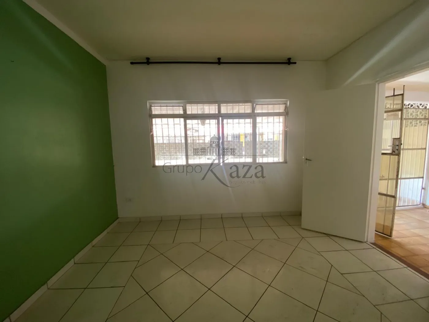 Foto 1 de Casa Padrão em Jardim Oriente, São José dos Campos - imagem 1 Foto 1 de Casa Padrão em Jardim Oriente, São José dos Campos - imagem 1