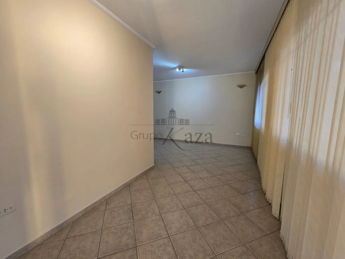 Foto 1 de Casa Sobrado em Bosque dos Eucaliptos, São José dos Campos - imagem 1 Foto 1 de Casa Sobrado em Bosque dos Eucaliptos, São José dos Campos - imagem 1