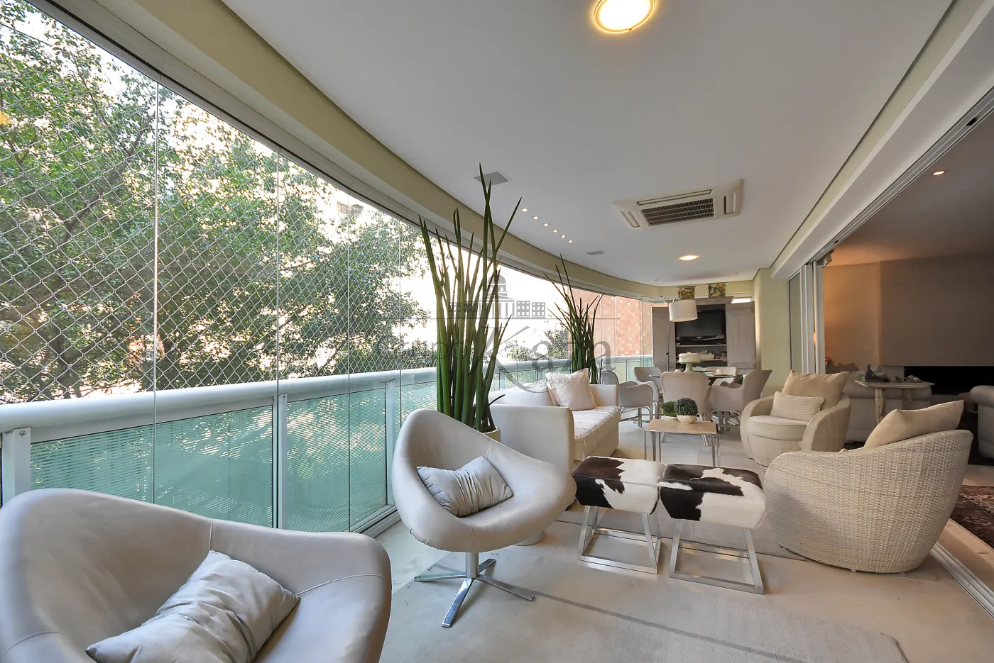 Foto 2 de Apartamento Padrão em Itaim Bibi, São Paulo - imagem 2