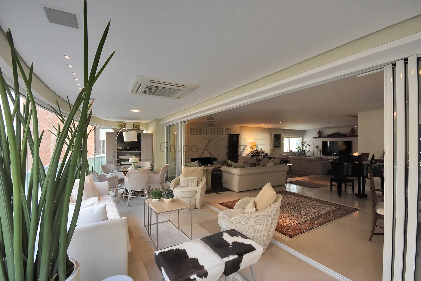 Foto 1 de Apartamento Padrão em Itaim Bibi, São Paulo - imagem 1