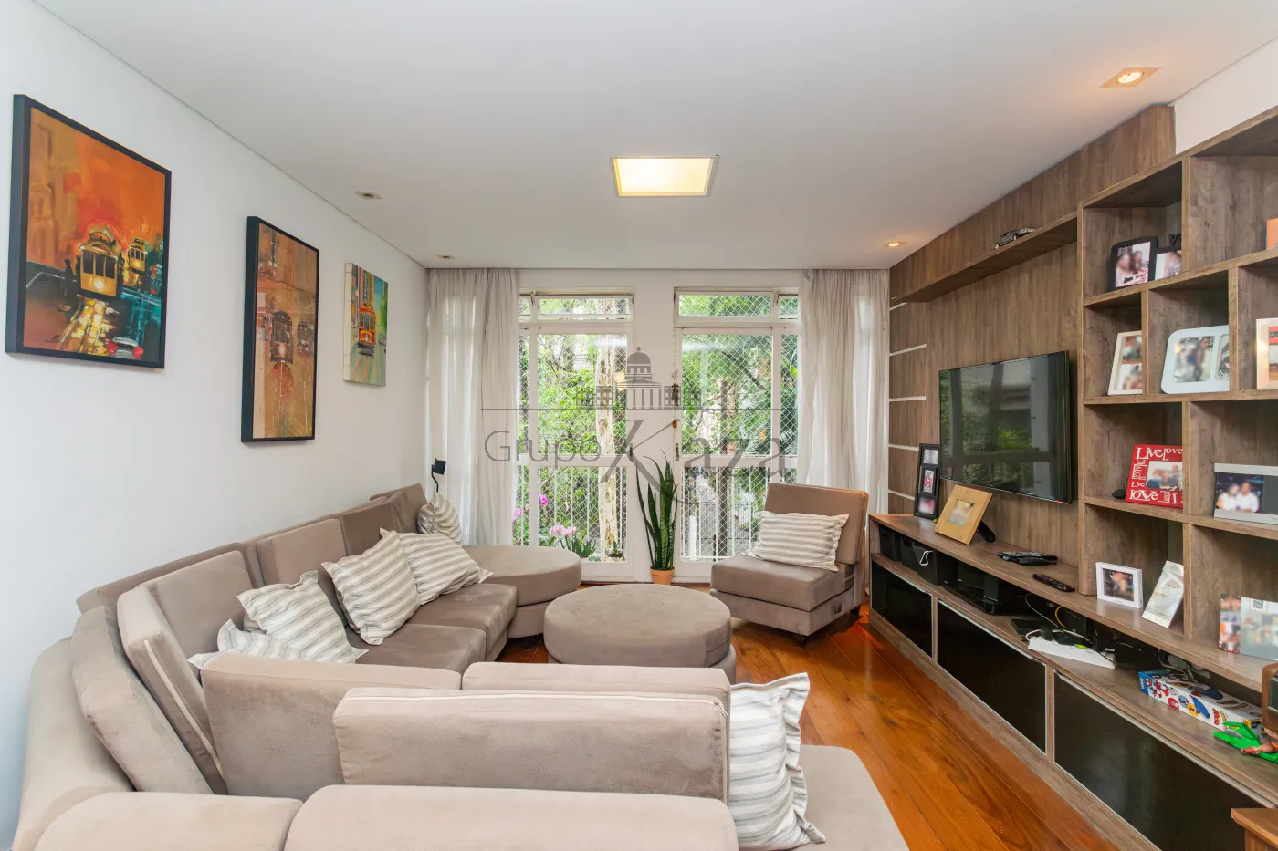 Foto 1 de Apartamento Padrão em Cerqueira César, São Paulo - imagem 1 Foto 1 de Apartamento Padrão em Cerqueira César, São Paulo - imagem 1