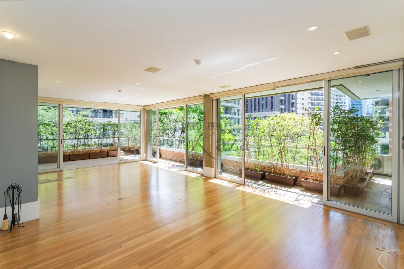 Foto 1 de Apartamento Padrão em Itaim Bibi, São Paulo - imagem 1 Foto 1 de Apartamento Padrão em Itaim Bibi, São Paulo - imagem 1