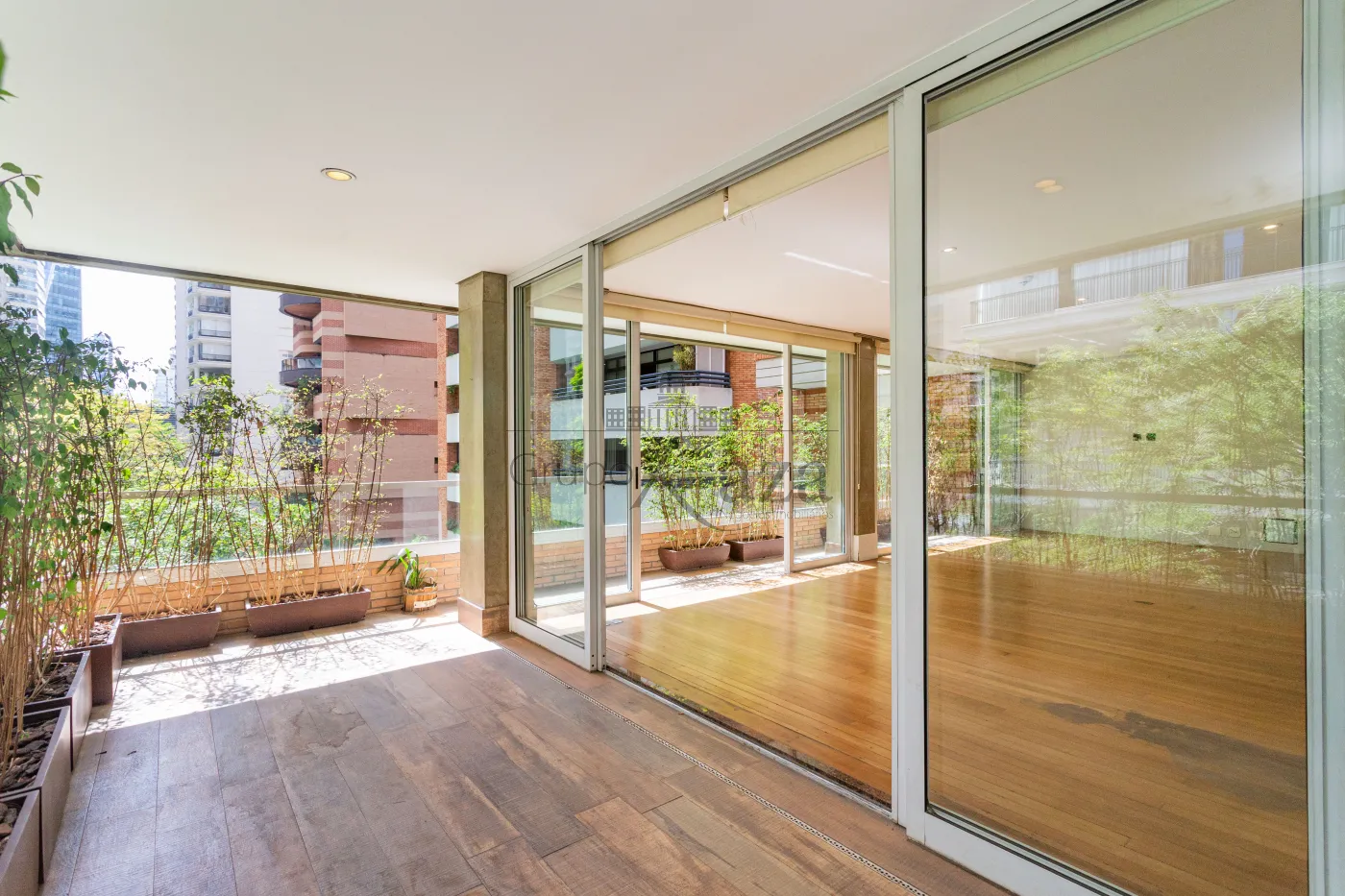 Foto 8 de Apartamento Padrão em Itaim Bibi, São Paulo - imagem 8