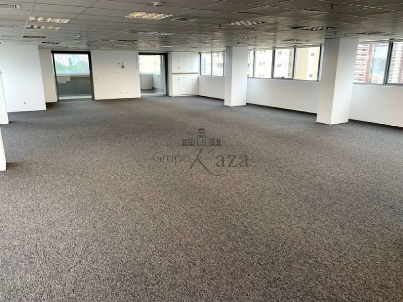 Foto 1 de Comercial Conjunto Comercial em Chácara Santo Antônio, São Paulo - imagem 1 Foto 1 de Comercial Conjunto Comercial em Chácara Santo Antônio, São Paulo - imagem 1