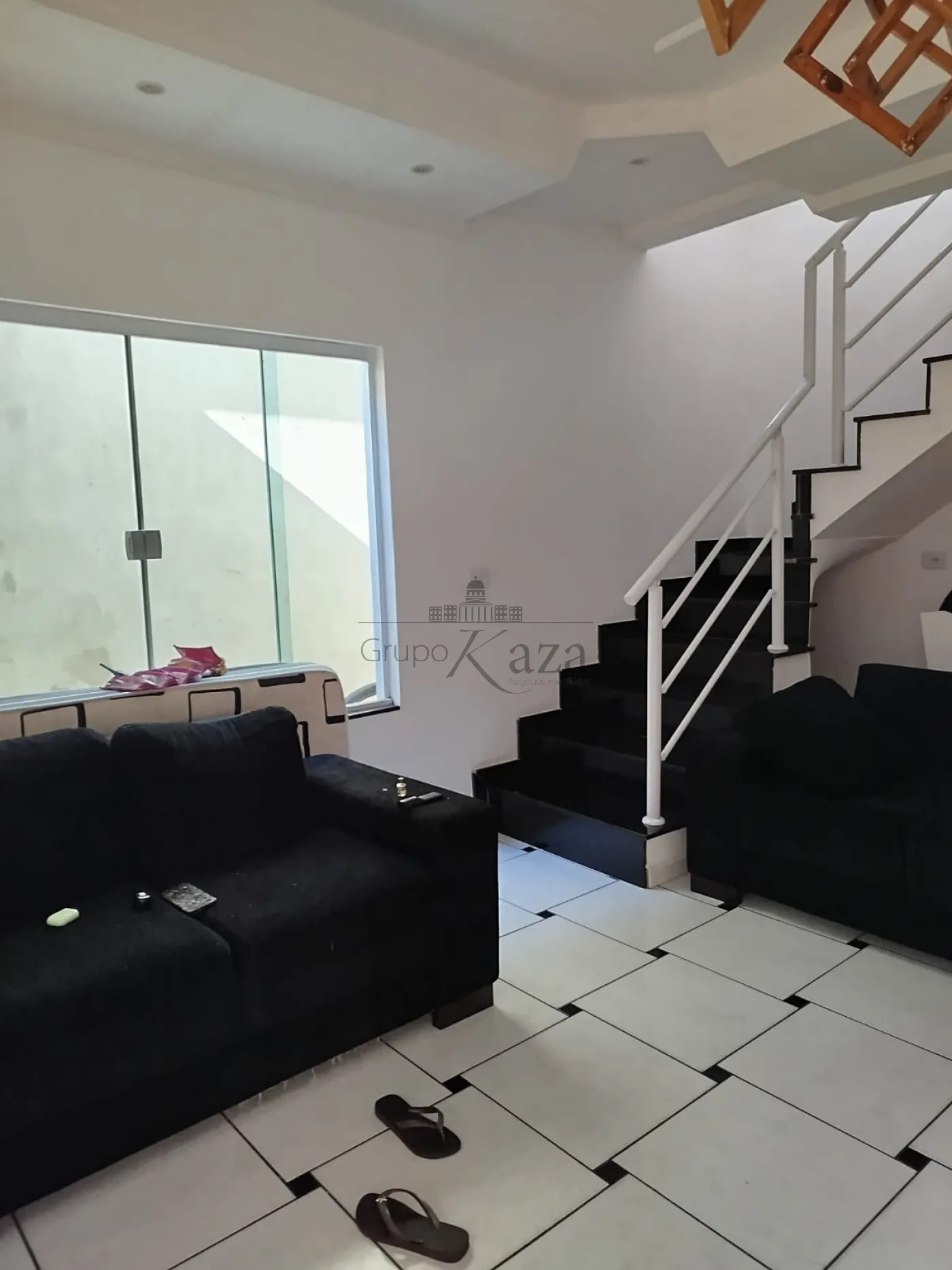 Foto 1 de Casa Sobrado em Jardim Santa Marina, Jacareí - imagem 1 Foto 1 de Casa Sobrado em Jardim Santa Marina, Jacareí - imagem 1