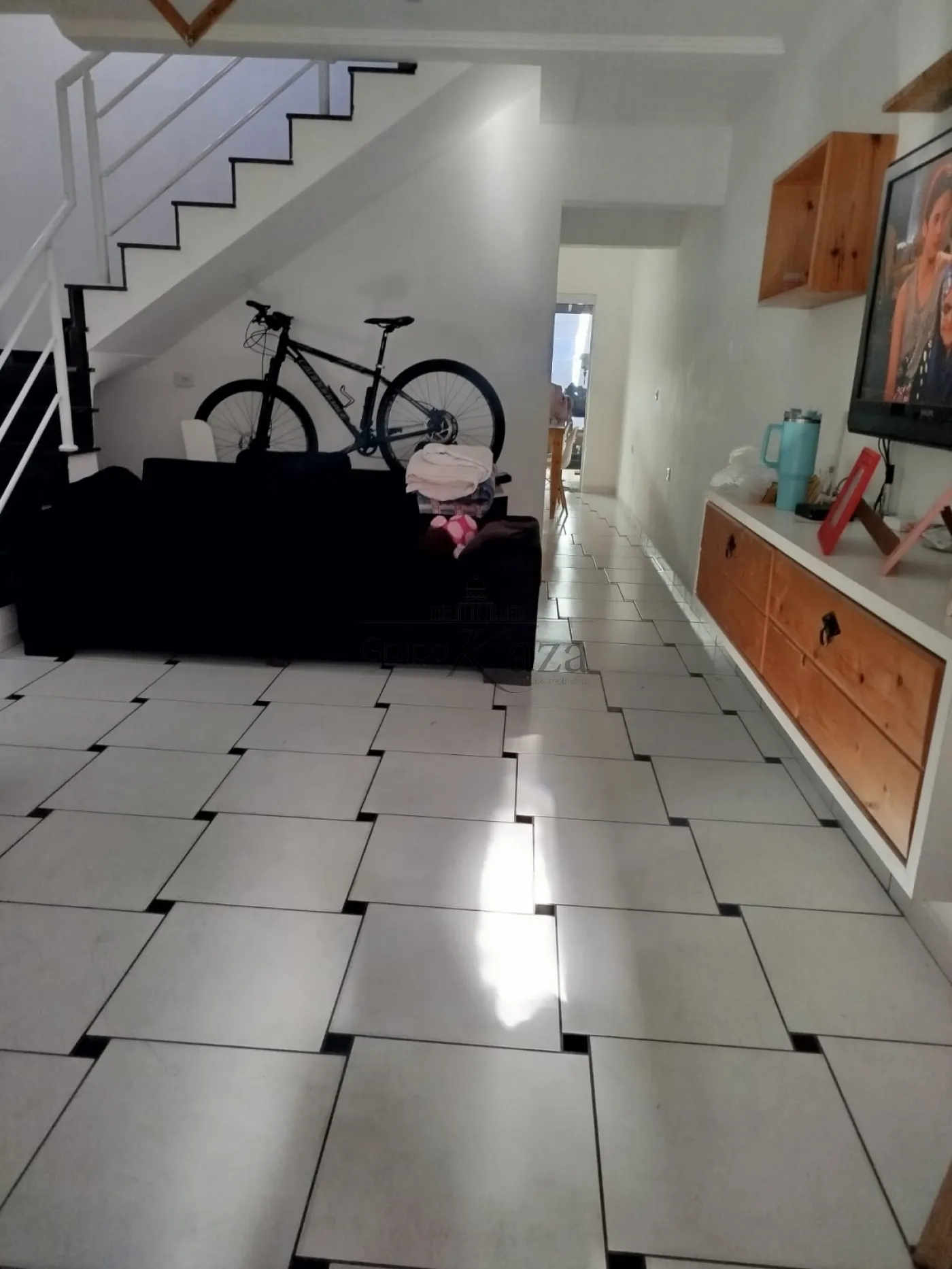 Foto 2 de Casa Sobrado em Jardim Santa Marina, Jacareí - imagem 2 Foto 2 de Casa Sobrado em Jardim Santa Marina, Jacareí - imagem 2