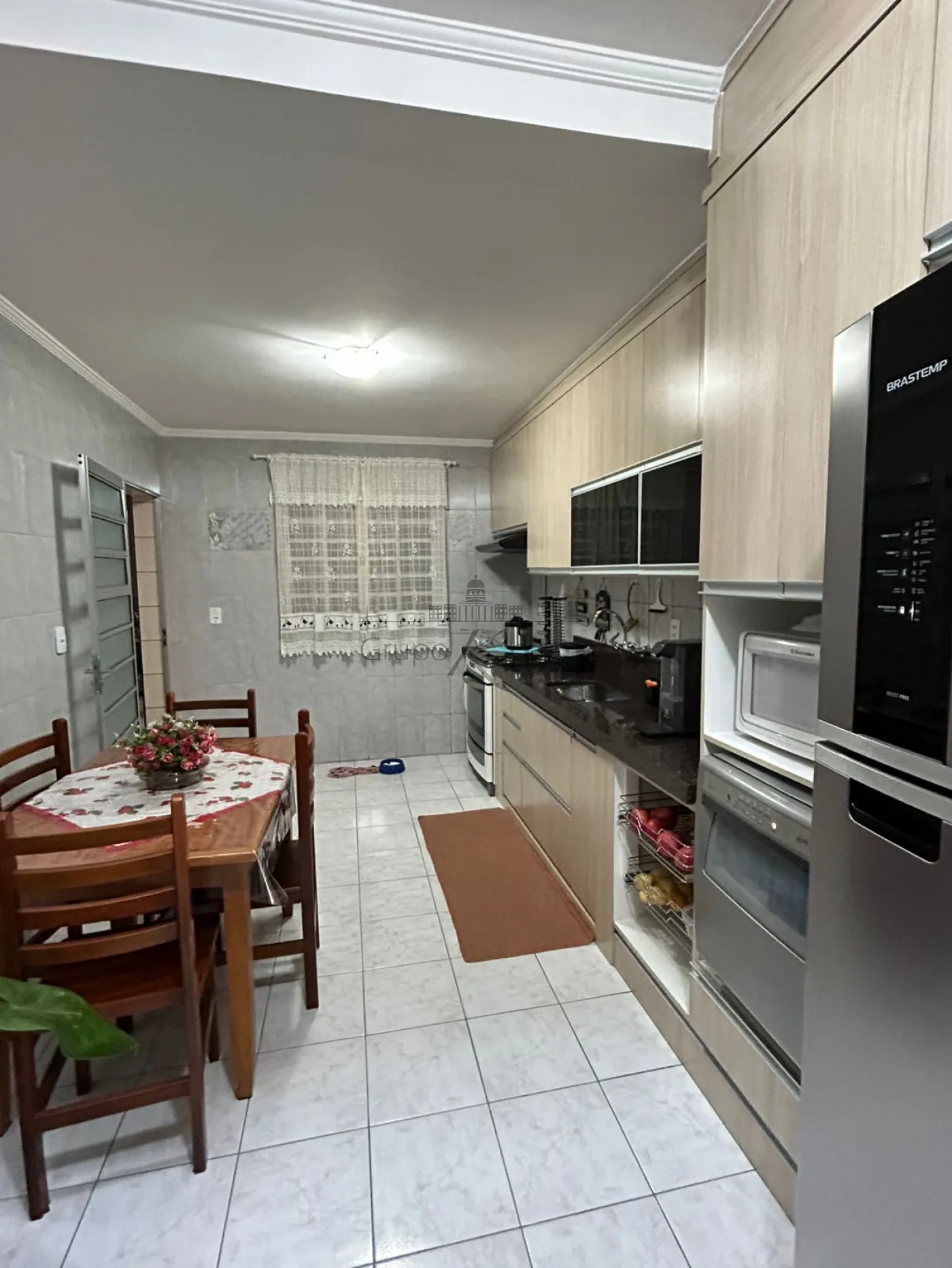 Foto 4 de Casa Condomínio em Jardim das Flores, São José dos Campos - imagem 4