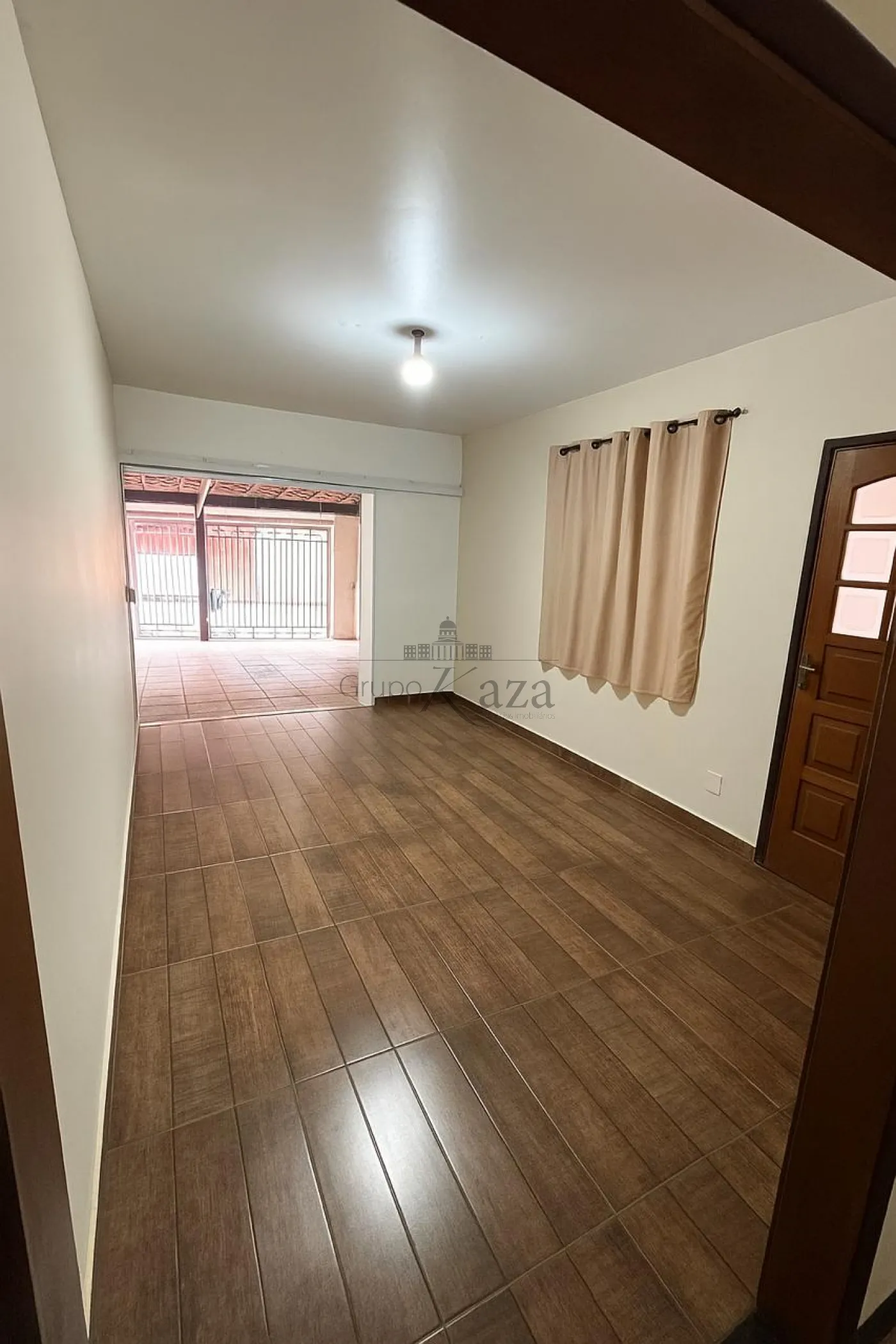 Foto 1 de Casa Padrão em Jardim Santa Maria, Jacareí - imagem 1 Foto 1 de Casa Padrão em Jardim Santa Maria, Jacareí - imagem 1