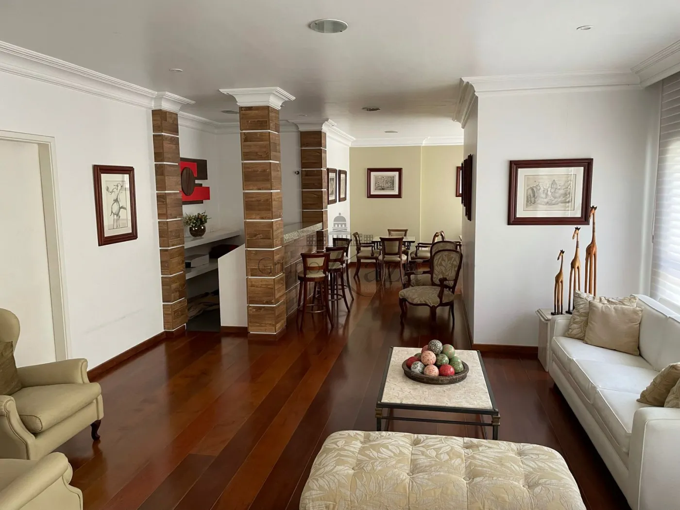 Foto 1 de Apartamento Padrão em Moema, São Paulo - imagem 1 Foto 1 de Apartamento Padrão em Moema, São Paulo - imagem 1