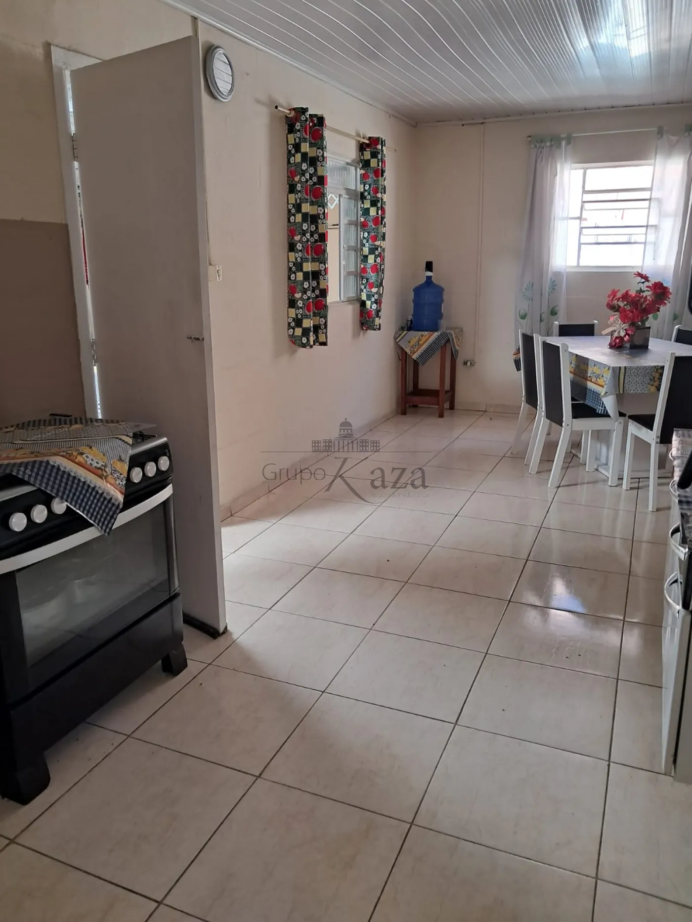 Foto 2 de Casa Padrão em Conjunto Residencial Galo Branco, São José dos Campos - imagem 2 Foto 2 de Casa Padrão em Conjunto Residencial Galo Branco, São José dos Campos - imagem 2