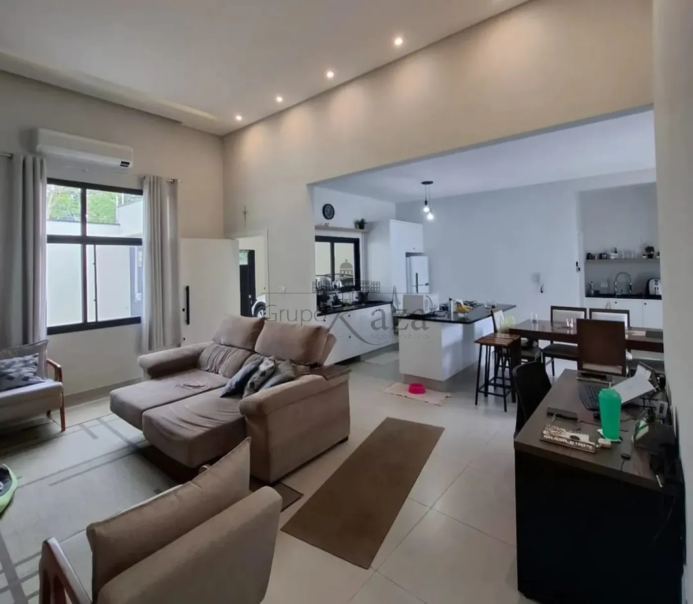 Foto 3 de Casa Padrão em Loteamento Villa Branca, Jacareí - imagem 3 Foto 3 de Casa Padrão em Loteamento Villa Branca, Jacareí - imagem 3