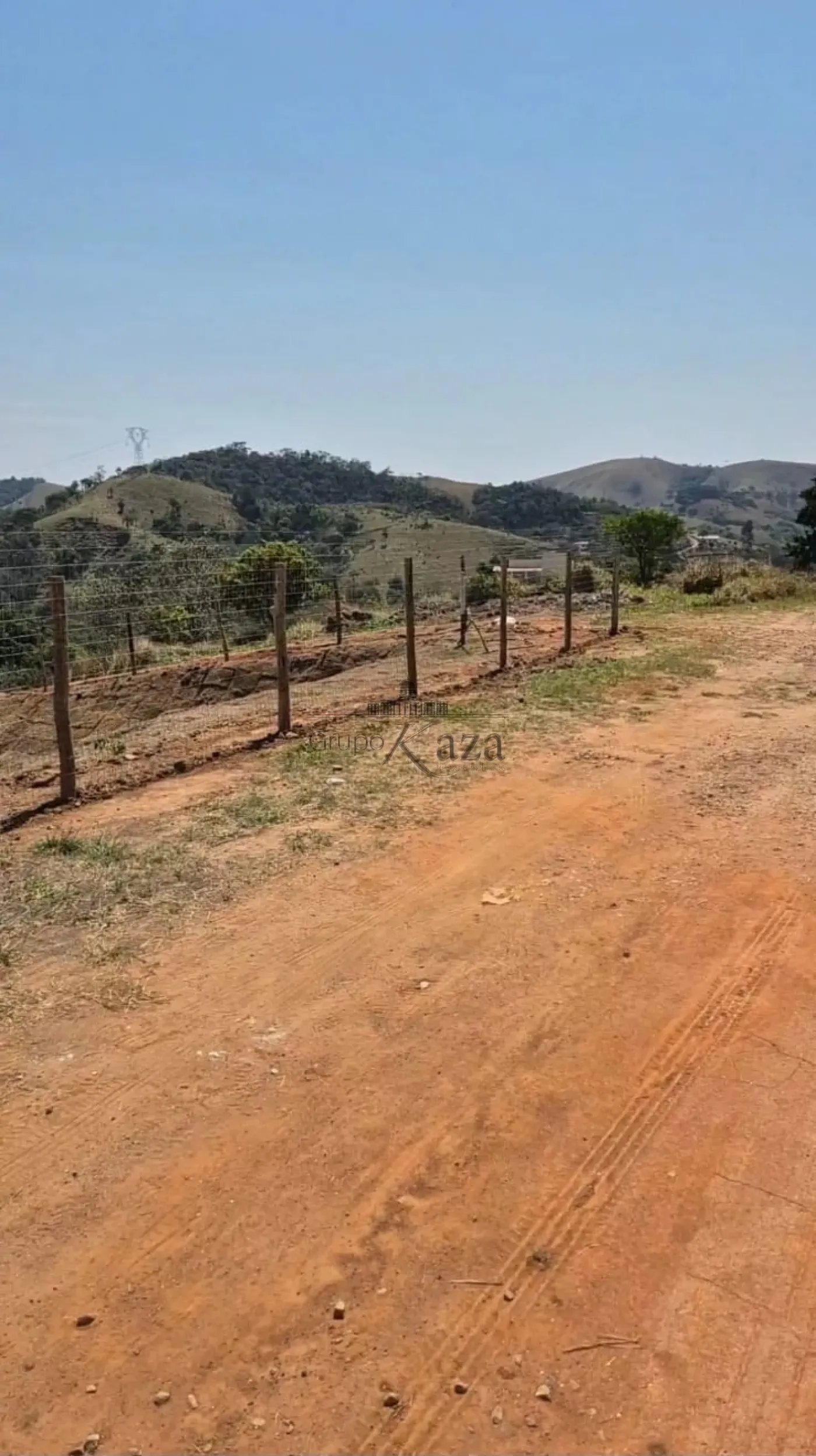 Foto 2 de Terreno Condomínio em Varadouro, Jacareí - imagem 2 Foto 2 de Terreno Condomínio em Varadouro, Jacareí - imagem 2
