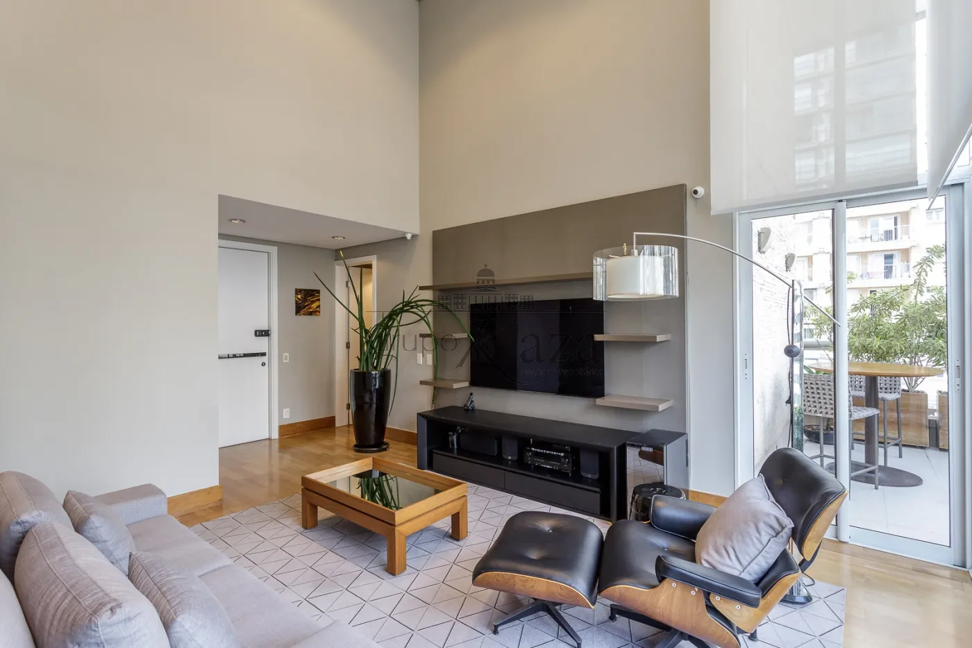 Foto 1 de Apartamento Padrão em Vila Nova Conceição, São Paulo - imagem 1 Foto 1 de Apartamento Padrão em Vila Nova Conceição, São Paulo - imagem 1