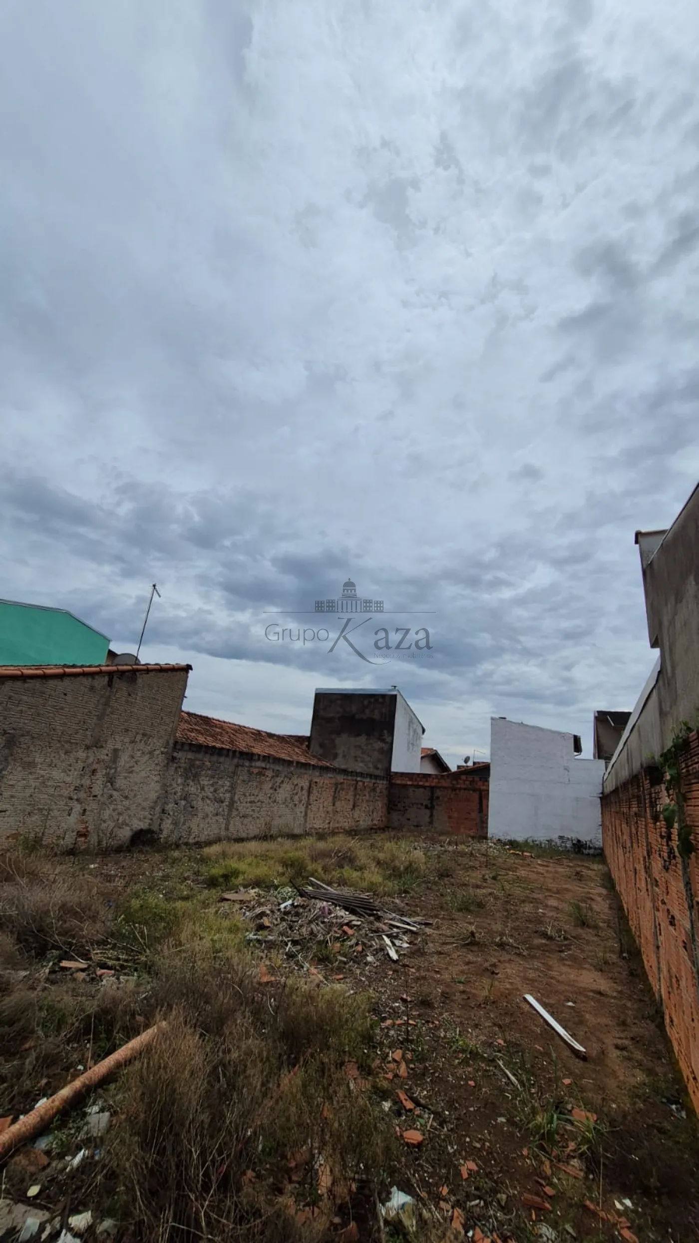 Foto 1 de Terreno Padrão em Residencial União, São José dos Campos - imagem 1 Foto 1 de Terreno Padrão em Residencial União, São José dos Campos - imagem 1