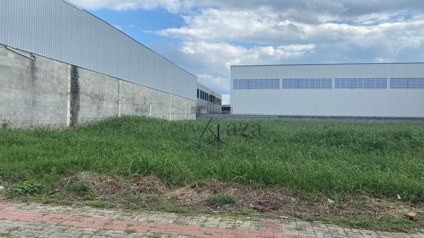 Foto 2 de Comercial Condomínio em Rio Abaixo, Jacareí - imagem 2 Foto 2 de Comercial Condomínio em Rio Abaixo, Jacareí - imagem 2