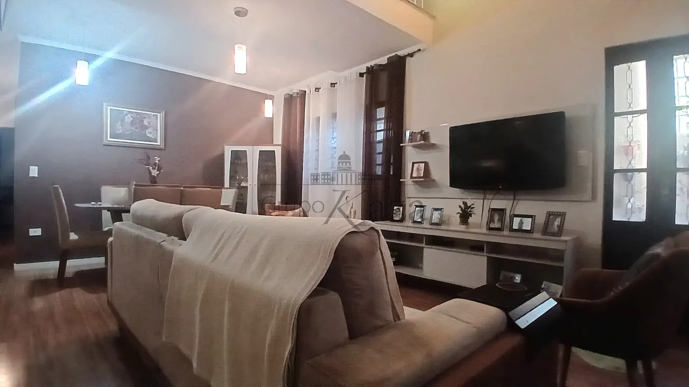 Foto 3 de Casa Padrão em Bosque dos Eucaliptos, São José dos Campos - imagem 3 Foto 3 de Casa Padrão em Bosque dos Eucaliptos, São José dos Campos - imagem 3