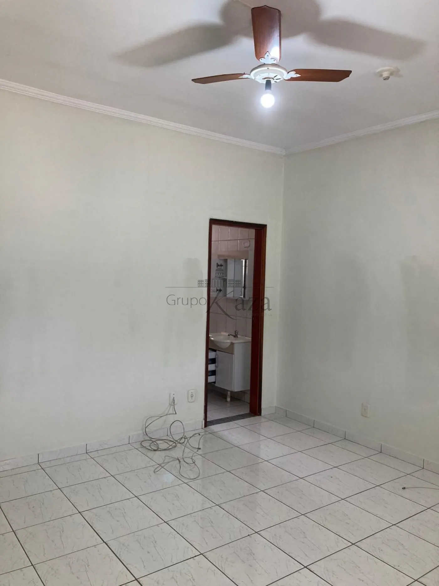 Foto 10 de Casa Padrão em Jardim Ismênia, São José dos Campos - imagem 10