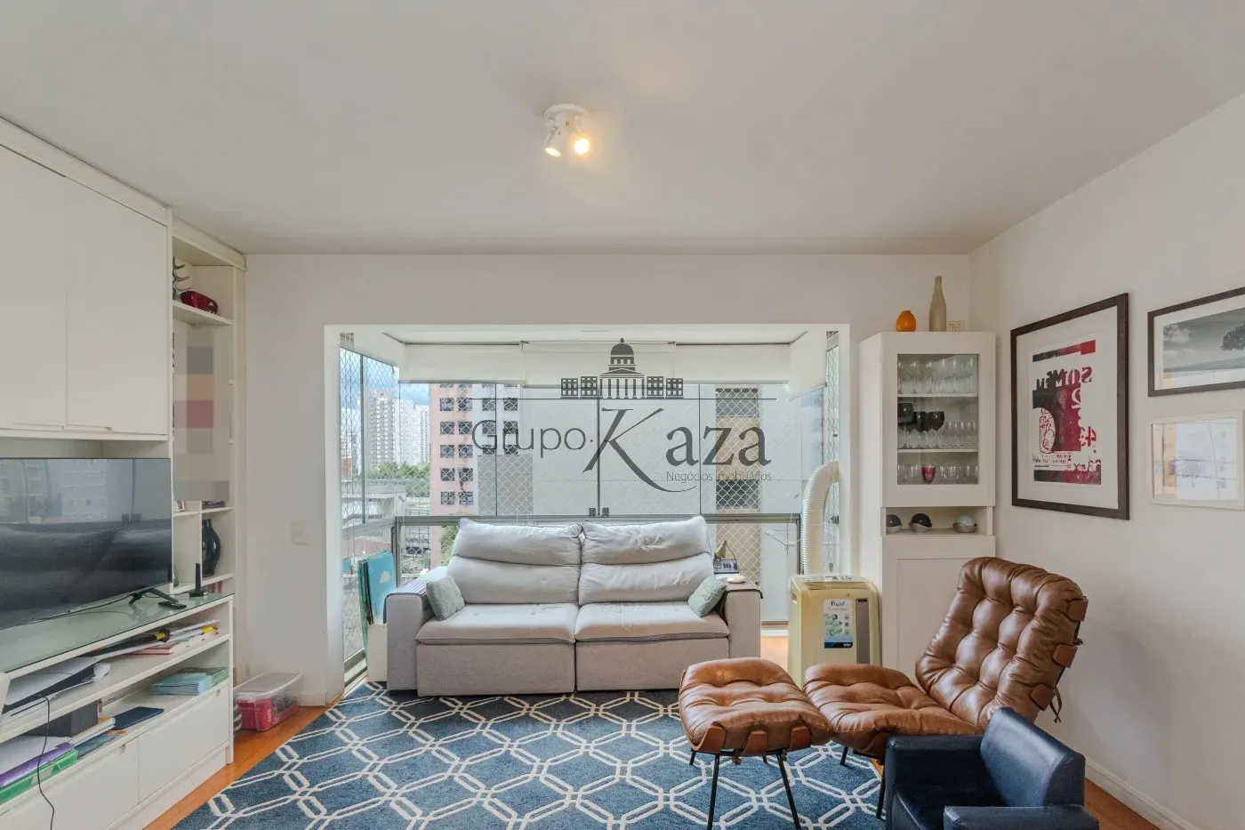 Foto 1 de Apartamento Padrão em Vila Olímpia, São Paulo - imagem 1 Foto 1 de Apartamento Padrão em Vila Olímpia, São Paulo - imagem 1