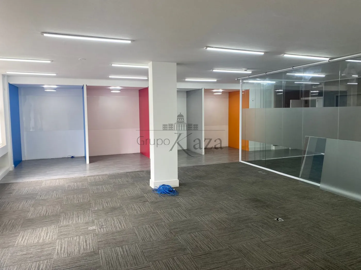 Foto 1 de Comercial Conjunto Comercial em República, São Paulo - imagem 1 Foto 1 de Comercial Conjunto Comercial em República, São Paulo - imagem 1