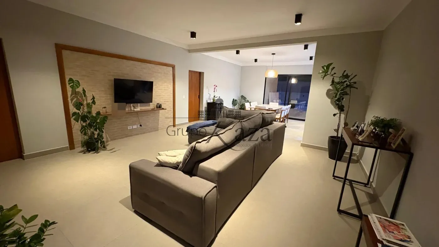 Foto 2 de Casa Condomínio em Condomínio Parque Vale dos Lagos, Jacareí - imagem 2 Foto 2 de Casa Condomínio em Condomínio Parque Vale dos Lagos, Jacareí - imagem 2