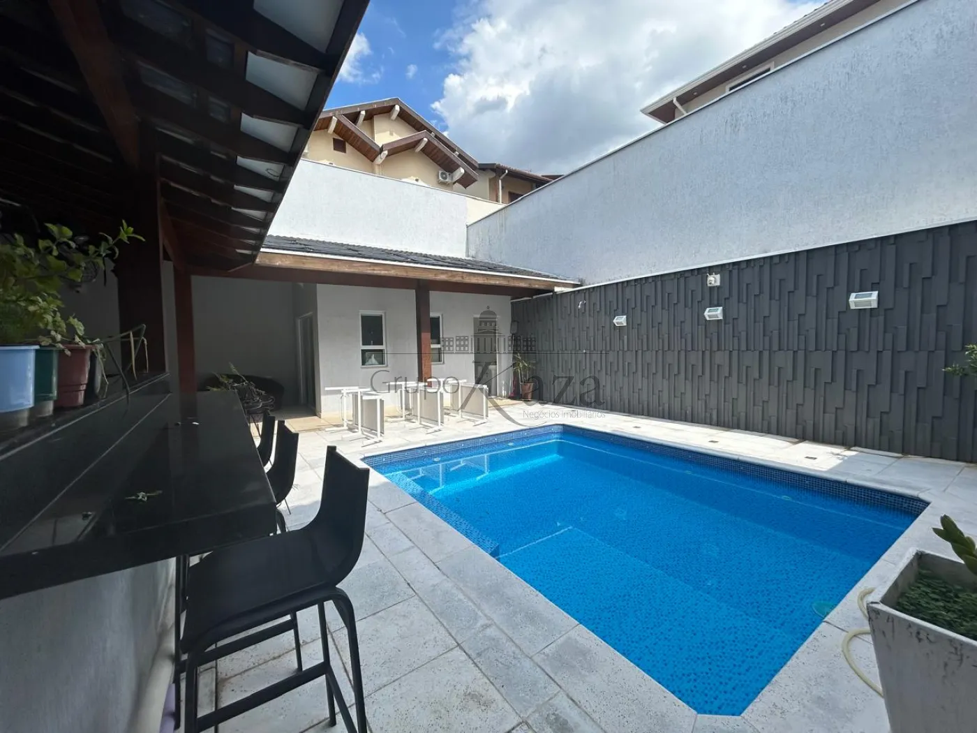 Foto 2 de Comercial Condomínio em Urbanova, São José dos Campos - imagem 2 Foto 2 de Comercial Condomínio em Urbanova, São José dos Campos - imagem 2