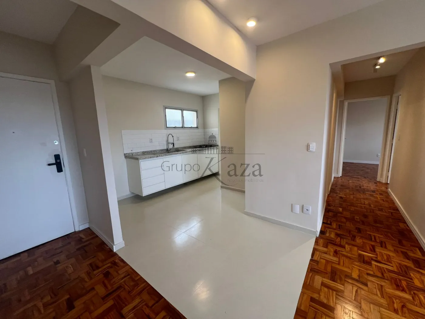 Foto 3 de Apartamento Padrão em Vila Adyana, São José dos Campos - imagem 3 Foto 3 de Apartamento Padrão em Vila Adyana, São José dos Campos - imagem 3