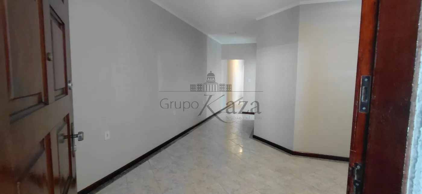 Foto 1 de Casa Padrão em Jardim Bela Vista, São José dos Campos - imagem 1 Foto 1 de Casa Padrão em Jardim Bela Vista, São José dos Campos - imagem 1