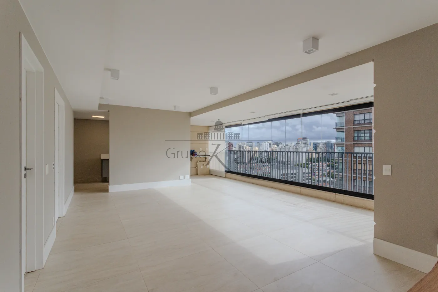 Foto 1 de Apartamento Padrão em Itaim Bibi, São Paulo - imagem 1 Foto 1 de Apartamento Padrão em Itaim Bibi, São Paulo - imagem 1