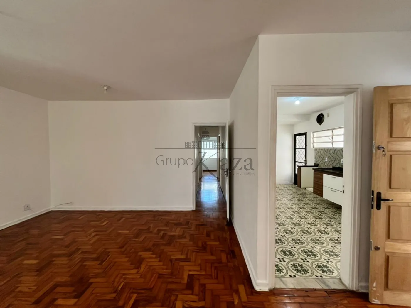 Foto 2 de Casa Padrão em Jardim Renata, São José dos Campos - imagem 2 Foto 2 de Casa Padrão em Jardim Renata, São José dos Campos - imagem 2