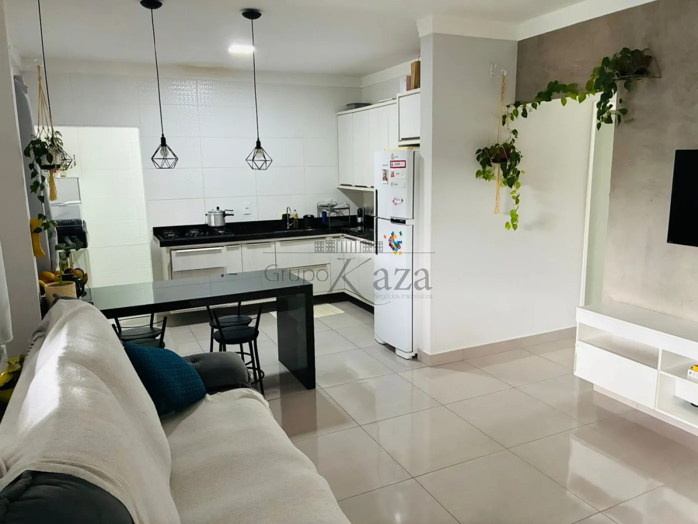 Foto 1 de Casa Padrão em Vale dos Pinheiros, São José dos Campos - imagem 1 Foto 1 de Casa Padrão em Vale dos Pinheiros, São José dos Campos - imagem 1