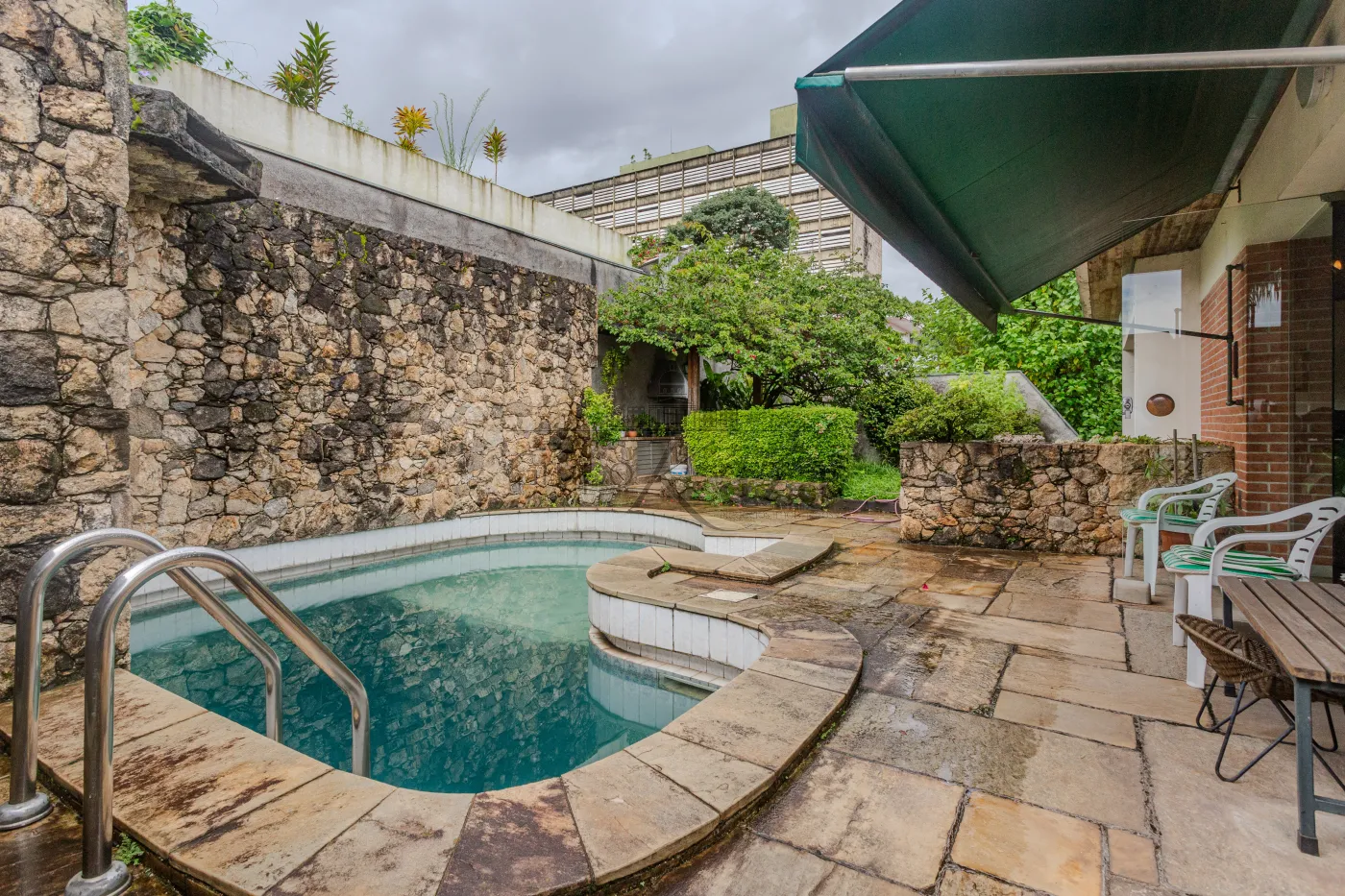 Foto 1 de Casa Padrão em Alto de Pinheiros, São Paulo - imagem 1 Foto 1 de Casa Padrão em Alto de Pinheiros, São Paulo - imagem 1