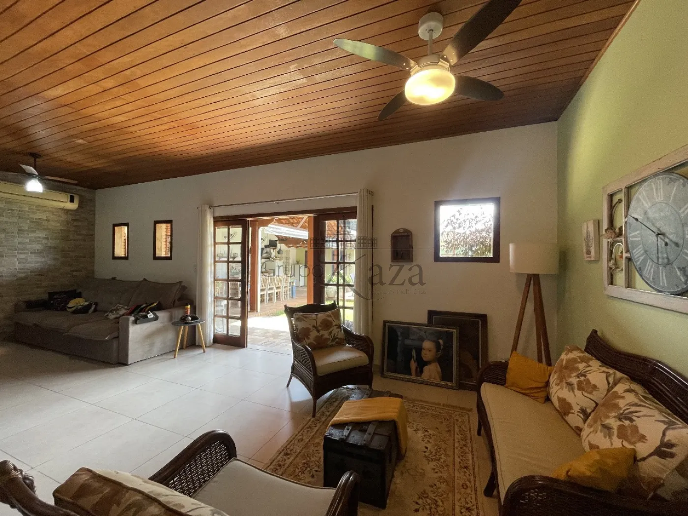 Foto 1 de Casa Padrão em PARQUE VIVAMAR, Ubatuba - imagem 1 Foto 1 de Casa Padrão em PARQUE VIVAMAR, Ubatuba - imagem 1