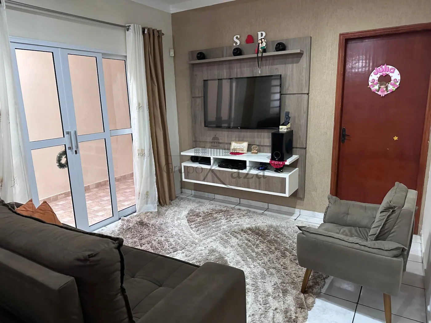 Foto 1 de Casa Padrão em Jardim Santo Antônio da Boa Vista, Jacareí - imagem 1 Foto 1 de Casa Padrão em Jardim Santo Antônio da Boa Vista, Jacareí - imagem 1