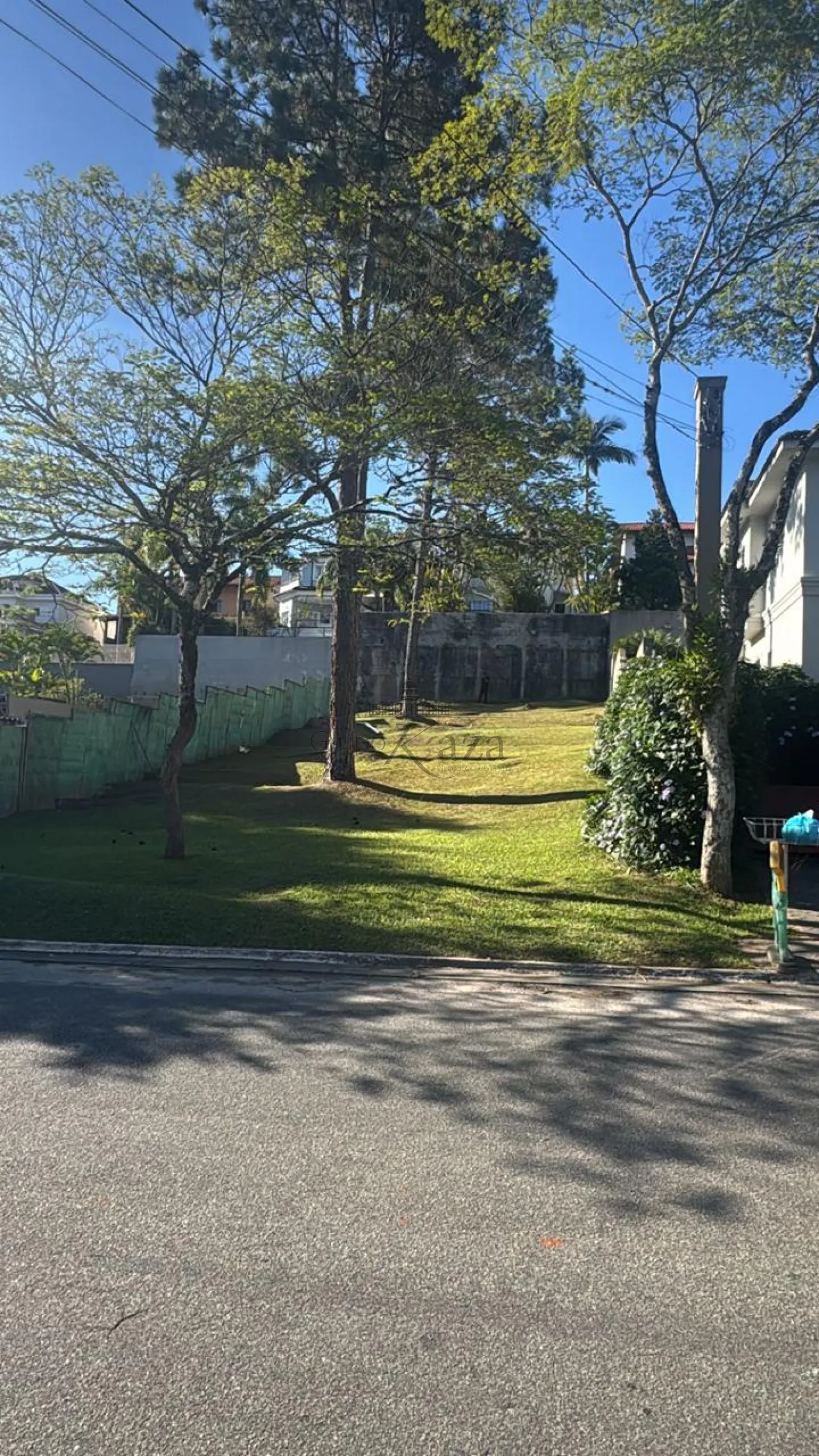 Foto 1 de Terreno Condomínio em Alphaville, Santana de Parnaíba - imagem 1 Foto 1 de Terreno Condomínio em Alphaville, Santana de Parnaíba - imagem 1