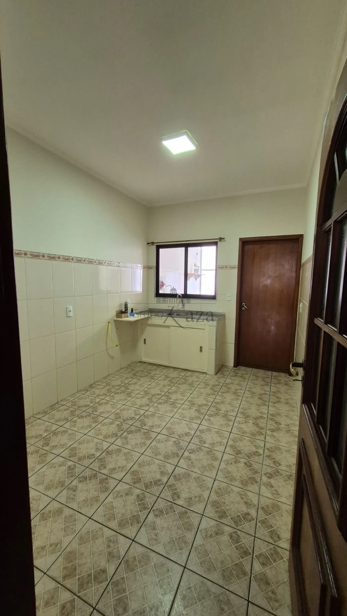 Foto 3 de Casa Sobrado em Parque dos Principes, Jacareí - imagem 3 Foto 3 de Casa Sobrado em Parque dos Principes, Jacareí - imagem 3