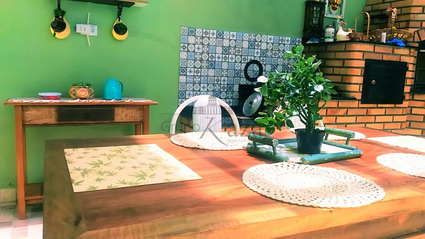 Foto 3 de Casa Sobrado em Residencial Santa Paula, Jacareí - imagem 3 Foto 3 de Casa Sobrado em Residencial Santa Paula, Jacareí - imagem 3