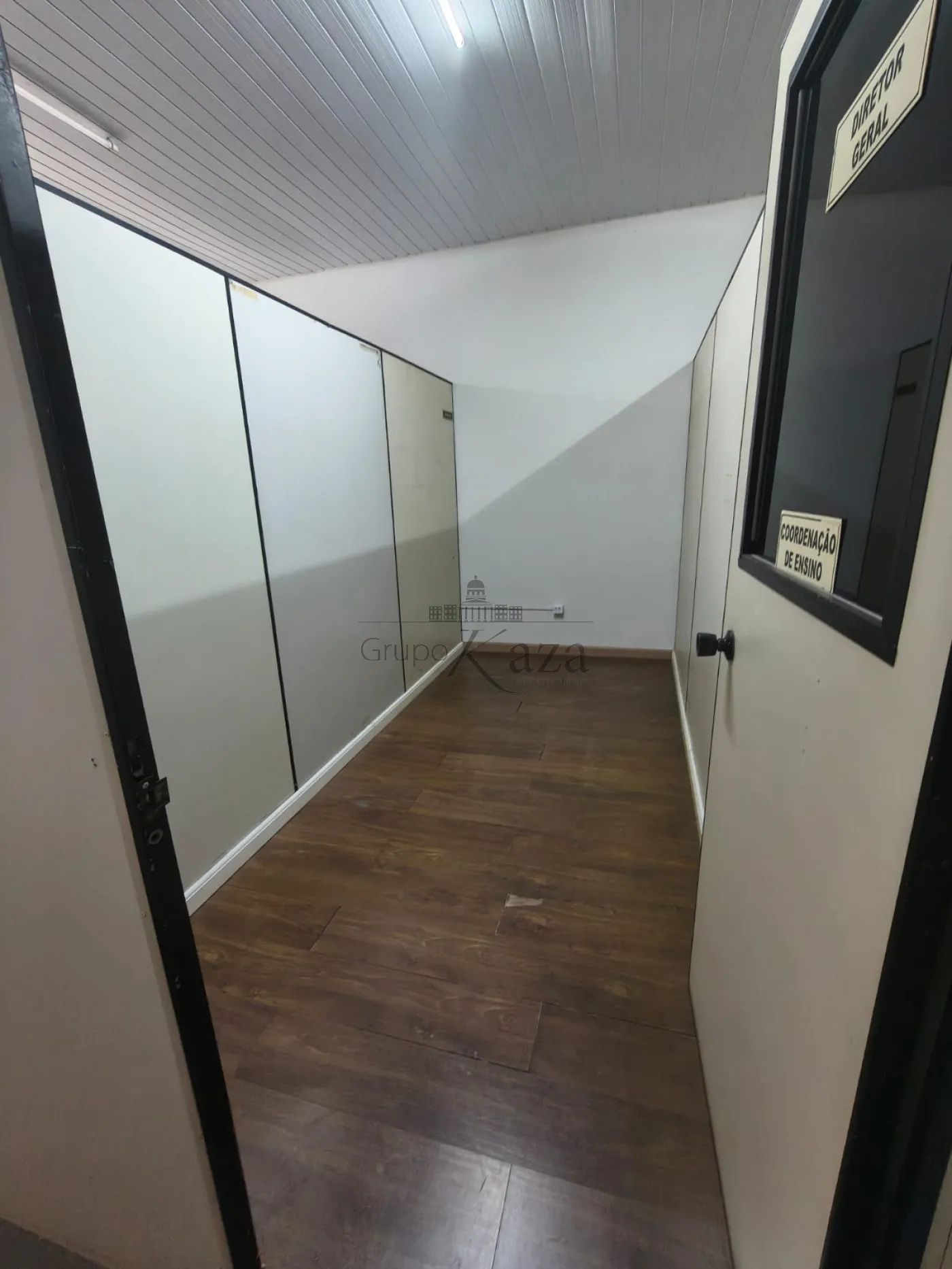 Foto 1 de Comercial Ponto Comercial em Santana, São José dos Campos - imagem 1 Foto 1 de Comercial Ponto Comercial em Santana, São José dos Campos - imagem 1